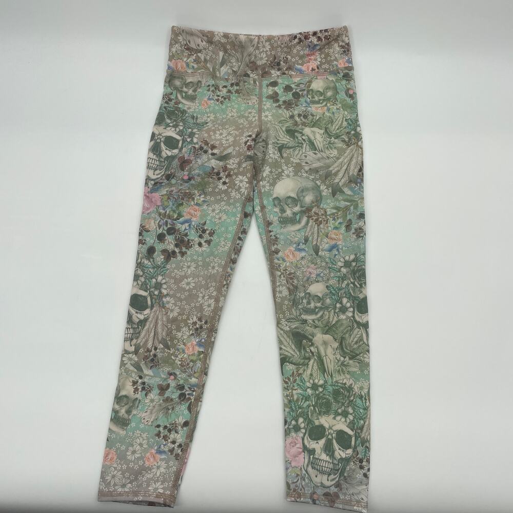 EVCR Skull Print Mid Rise Athletic Leggings Womens Size M Brushed Fabric Capris